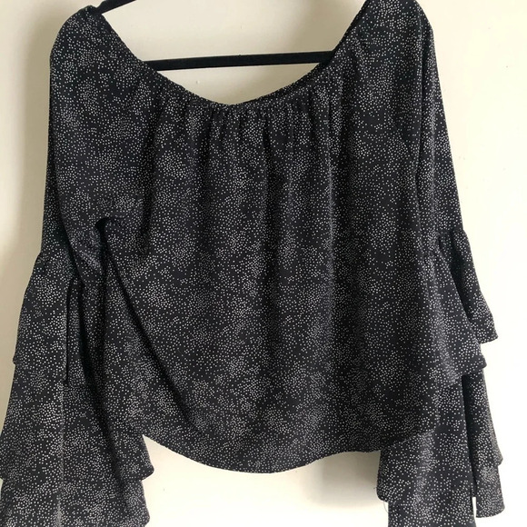 Rock Etiquette Front Tie Bell Sleeves Blouse Top - Picture 3 of 5